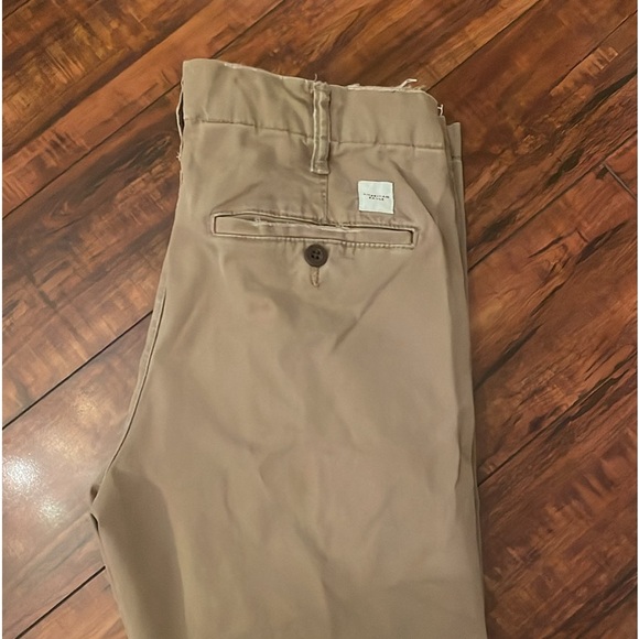 American Eagle khakis. Flex. 30x36. - Picture 1 of 7